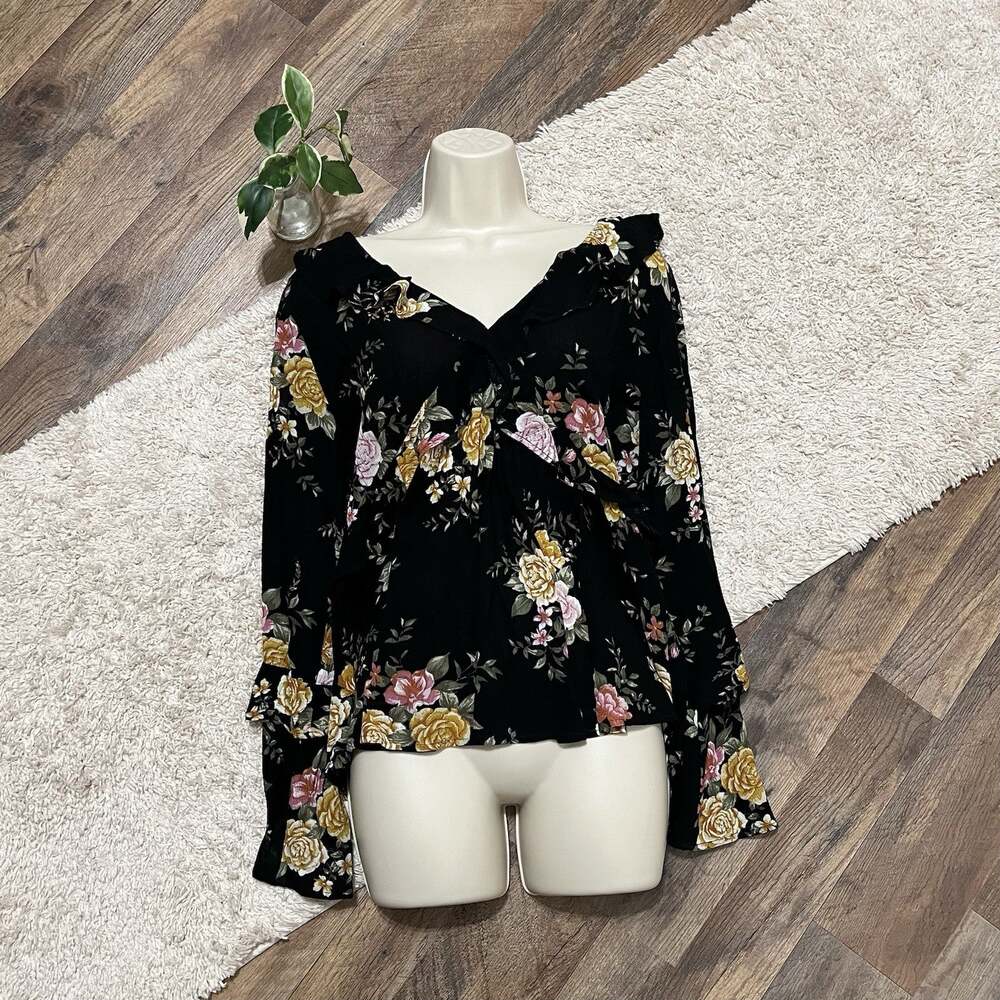American Eagle Size Large Black Ruffle V-Neck Flared Bell Sleeve Peasant Top